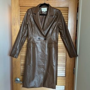 VICI Brown faux leather trench